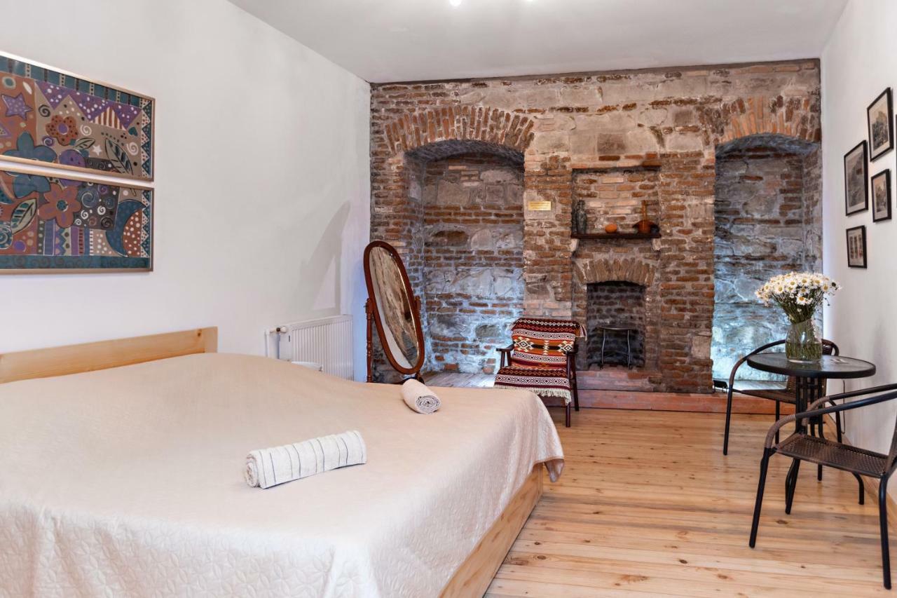 Nina' Cozy Apartment Tbilisi Ngoại thất bức ảnh